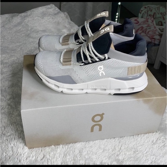On Cloudnova running shoes - Picture 2 of 13